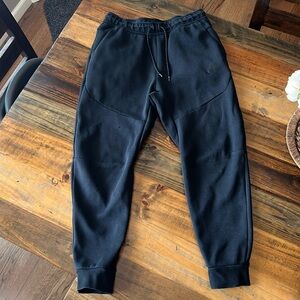 Men’s Nike Tech Joggers